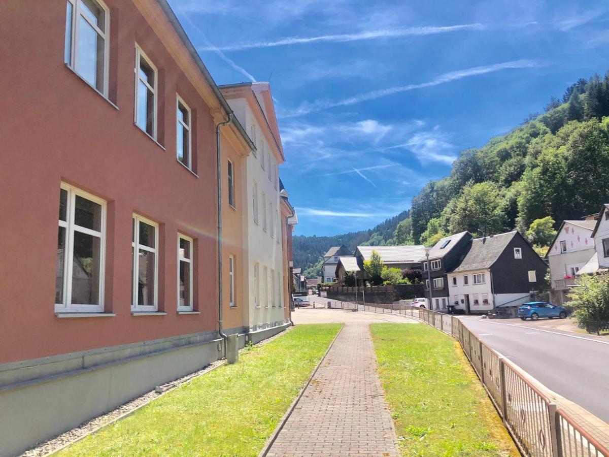 Ferienwohnung 1 Alte Schule F. Froebel Oberweißbach المظهر الخارجي الصورة